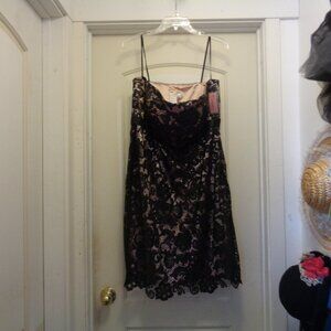 PINUP RETRO GIRL BLACK SPANISH LACE Over Cream Satin Sheathe Cocktail Dress 14